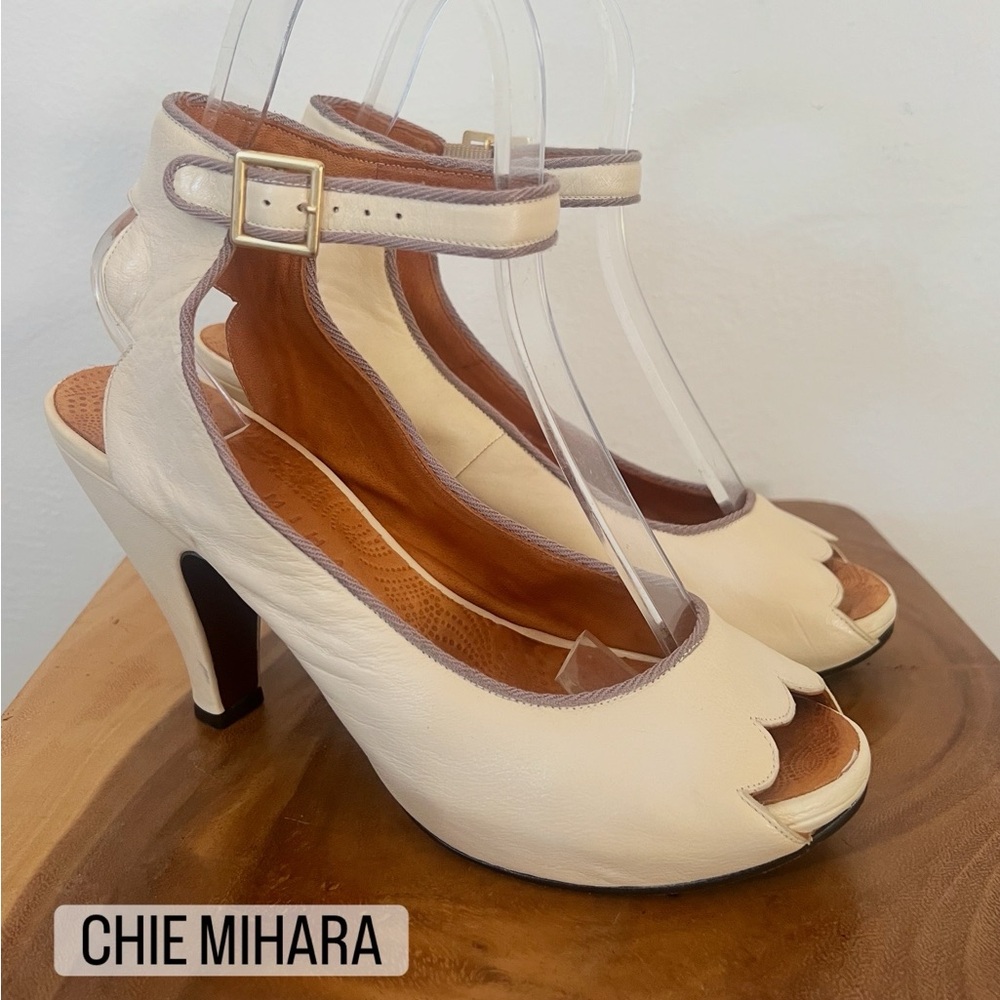 CHIE MIHARA “Bessy” Ivory Cream Platform Ankle Strap Peep Toe High Heels 38.5